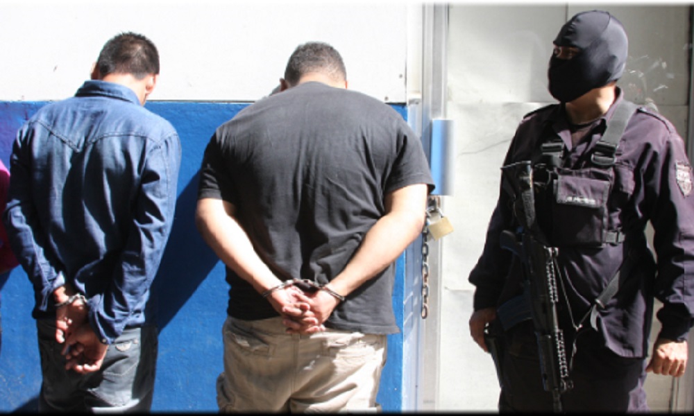 Capturan a cuatro sujetos por homicidio agravado 