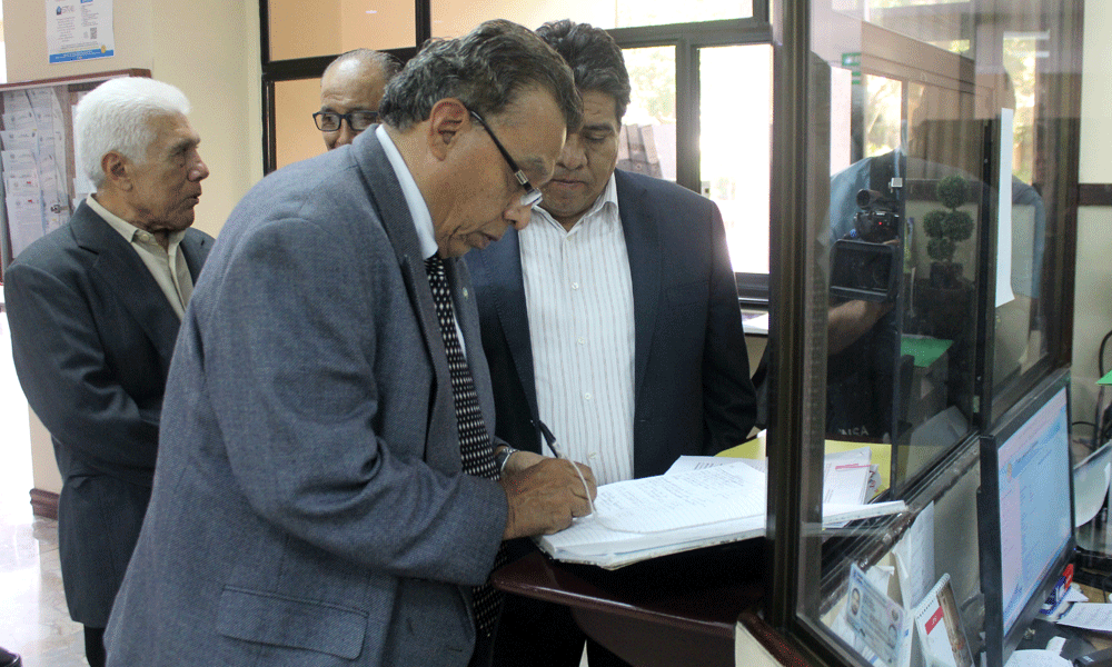 Se ha violado derechos constitucionales a optar por un cargo al IAIP 