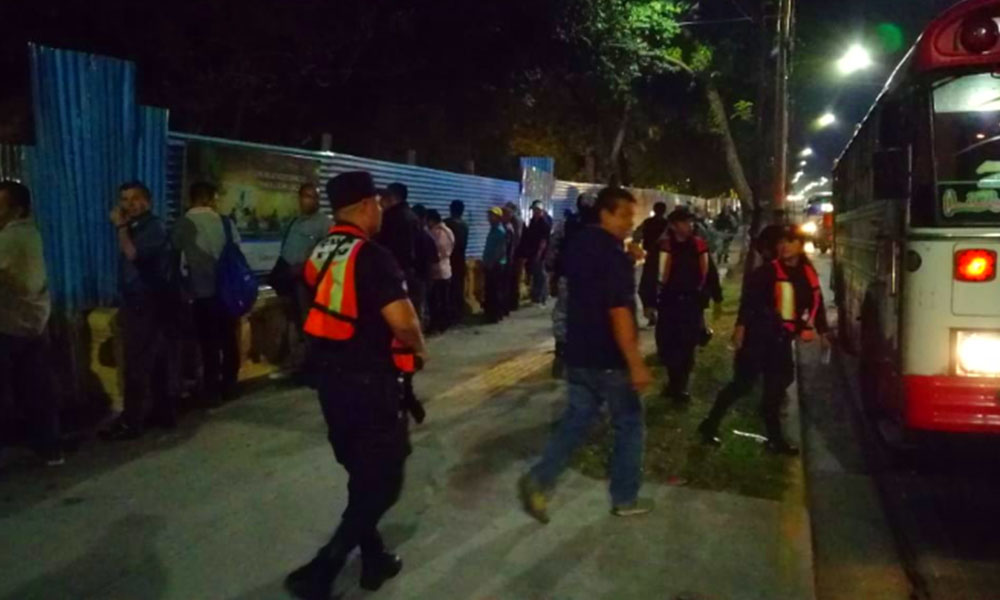 Arrestan a banda que asaltaba en buses y alrededores de un centro comercial 